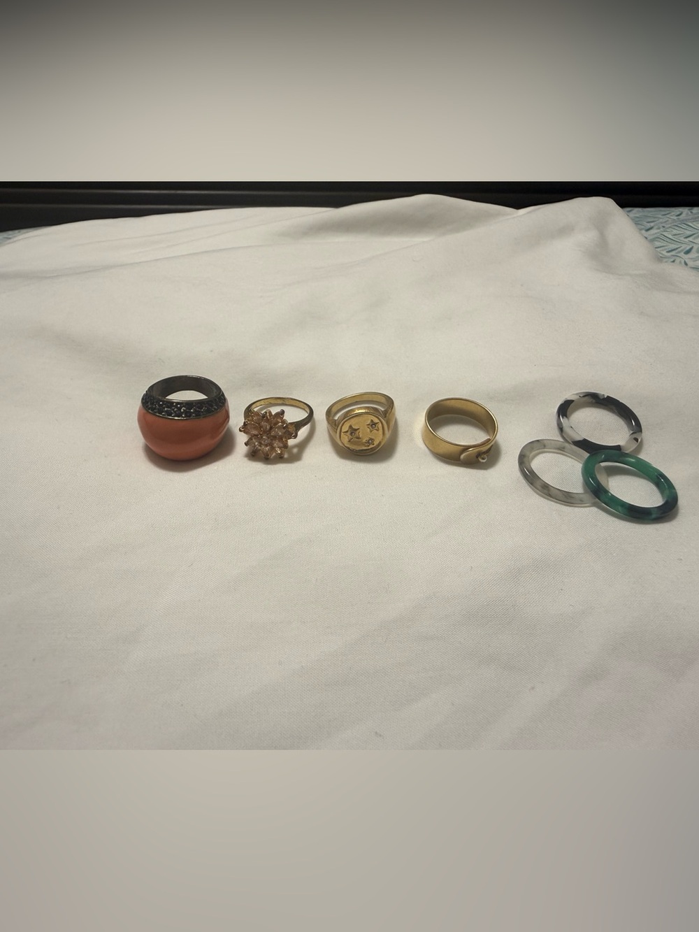 Madewell Mixed Metal and Resin Ring Set with Gold Accents